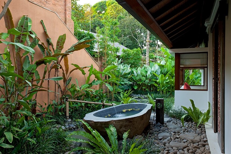 a-guide-in-choosing-greek-marble-statue